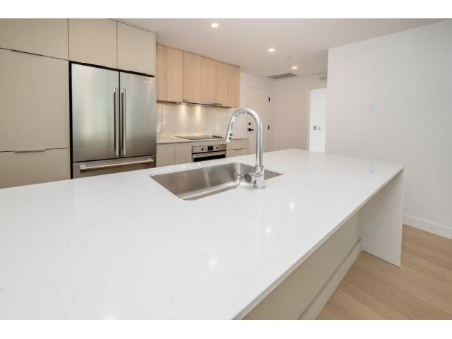 Photo Condo 3 1/2 de luxe 2025 à louer Centre-ville de Laval, Québec image 2/6