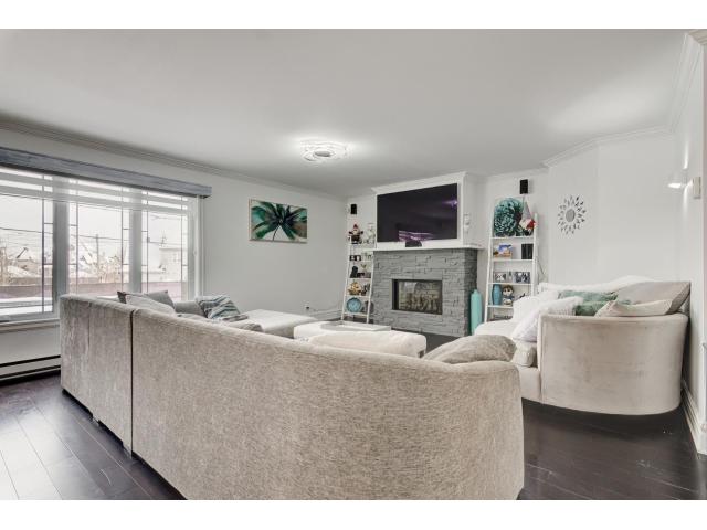 Photo Condo de luxe sur 2 niveaux avec cour privée à Mascouche (Quebec) image 2/6