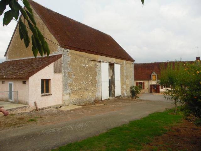 Photo Corps de Ferme beaucoup de bâtiments pour 259000€ image 2/6