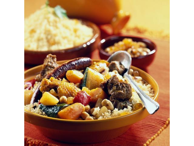 Photo Couscous, tajine, paella, tartiflette, poulet basquaise et d'autres image 2/3