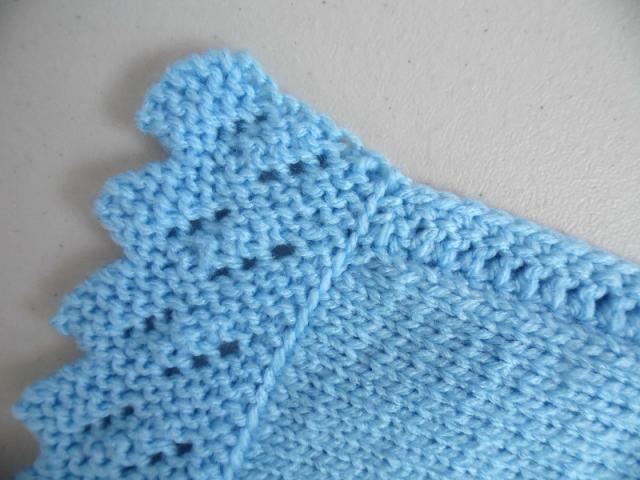 Photo couverture bleue tricot laine bébé fait main image 2/5