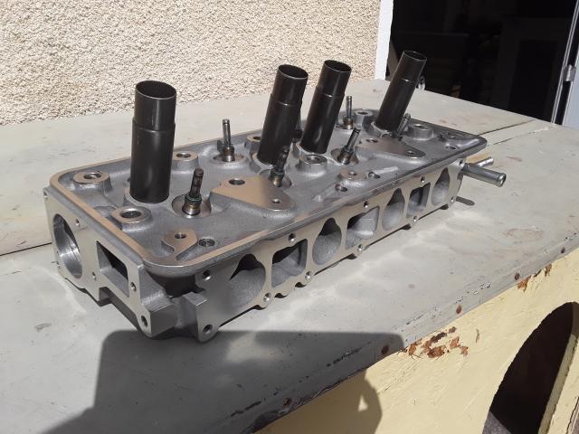 Photo culasse 504 injection essence 2litres image 2/3