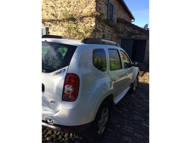 Photo Dacia Duster 4/4 finition prestige image 2/2