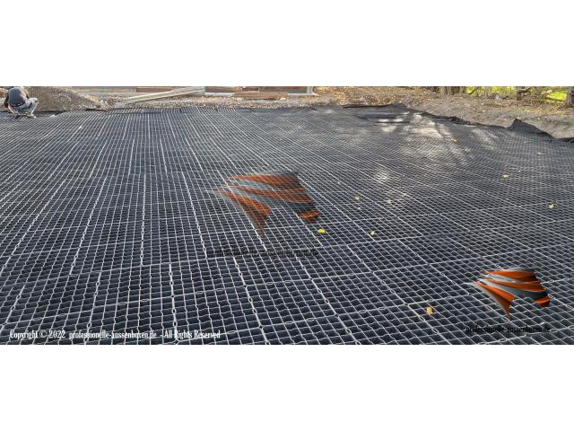 Photo Dalles de paddock & Grilles de gazon - Grilles de protection pour gazon, Grilles de gravier image 2/6