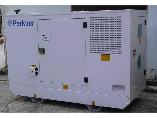 Photo DES GROUPES ELECTROGENES DIESEL / ESSENCE A VENDRE N°1 image 2/4