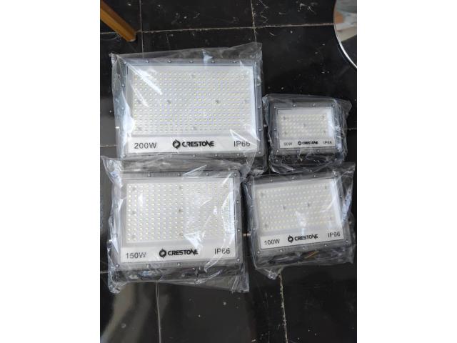 Photo DES PROJECTEURS LED ELECTRIQUE IP66  AU SENEGAL image 2/3