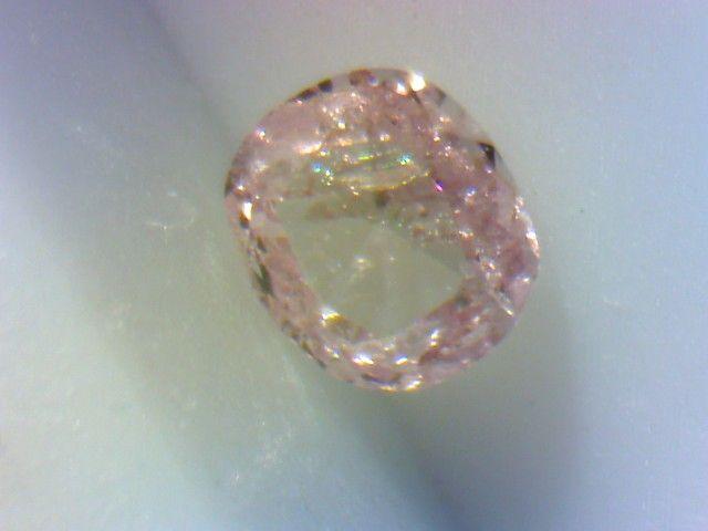 Photo Diamant taille en coussin de 0,10 ct, rose clair, clarté I1 image 2/6
