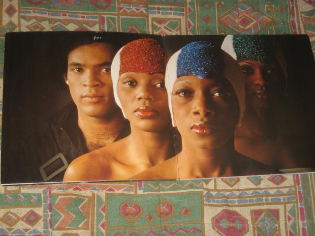 Photo disque vinyl 33 tours boney M nightflight image 2/3