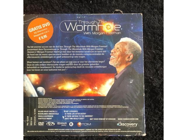 Photo DVD Through the wormhole with Morgan Freeman image 2/2