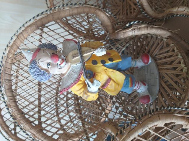 Photo Een verzameling clowns, niet voor clowns :) image 2/6