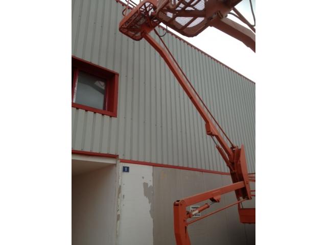 Photo Electric Articulated Arm, 30 E, 11.5 M. JLG image 2/4