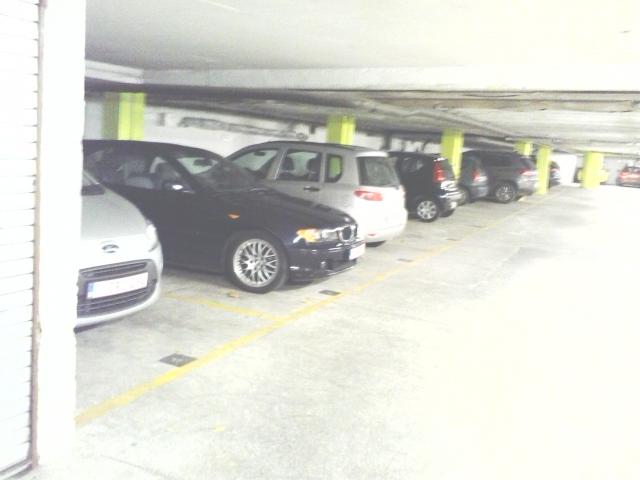Photo Emplacement de parking intérieur sécurisé. image 2/6