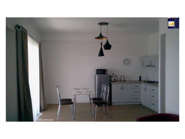 Photo EN EXCLUSIVITÉ APPARTEMENT NEUF T3 DE HAUT STANDING MEUBLE A LOUER A ANALAMAHINTSY Réf:LAM30102 image 2/3