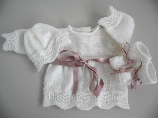 Photo Ensemble ou trousseau blanc tricot laine bébé fait main image 2/6