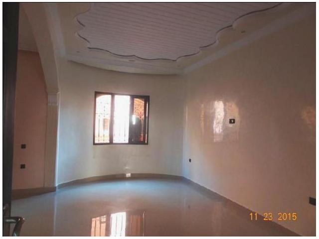 Photo étage villa en RDC à louer vide de 3 pièces à Laksour image 2/6