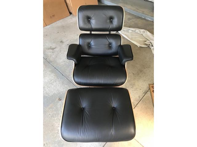 Photo Fauteuil lounge et pouf Herman Miller Charles Eames Santos image 2/4