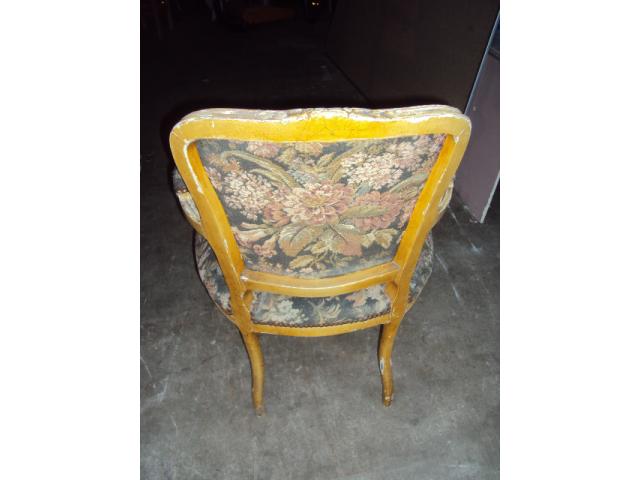 Photo Fauteuil style Louis XV image 2/3