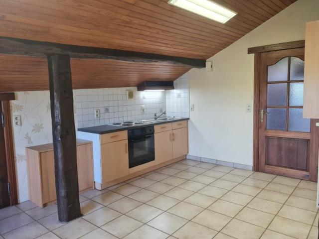 Photo Fays-les-Veneurs (Paliseul) : agréable appartement, 1ch, bureau. image 2/5