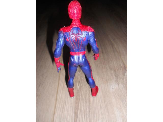 Photo FIGURINE MARVEL AVENGERS SPIDERMAN 20 cm image 2/2