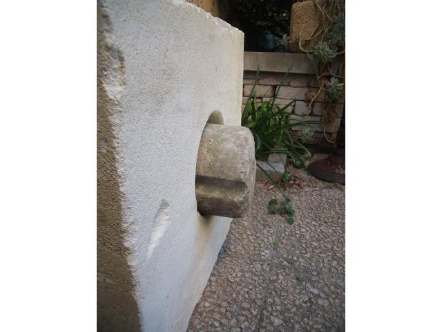 Photo fontaine pierre image 2/2