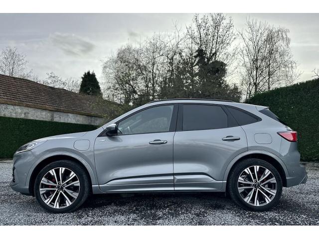 Photo Ford Kuga 2.5 Plug in Hybrid ST-Line Aut. - 09 2022 image 2/6