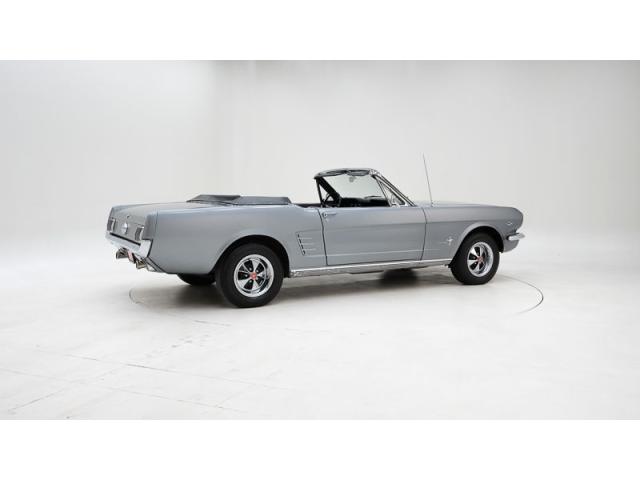 Photo Ford Mustang Cabrio V8 '66 CH8147 image 2/6