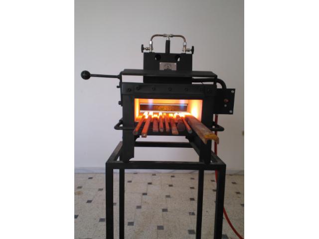 Photo Forge à Gaz pour les forgerons Chauffer les metaux image 2/2