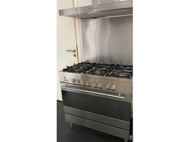 Photo Gaziniere Fourneau M-System avec hotte image 2/6