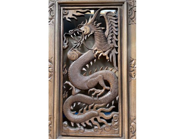 Photo Grand cadre sculpté de dragon - H: 103 cm image 2/3