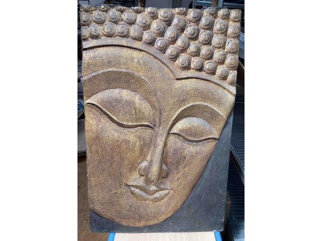 Photo Grand cadre sculpté et peint sur panneau - H: 91 cm image 2/3