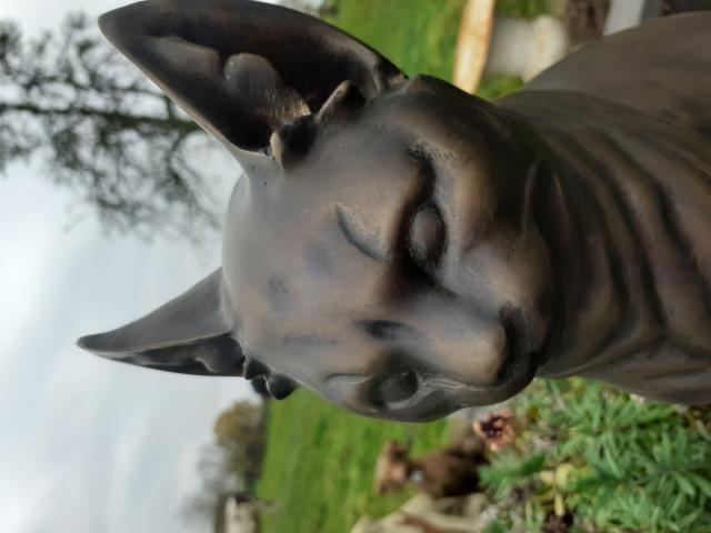 Photo GRAND CHAT EN BRONZE SIGNE (JOAN PRINCE) image 2/6