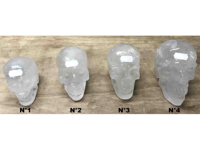 Photo Grand crâne en cristal de roche naturelle - H : 8 à 10 cm image 2/3