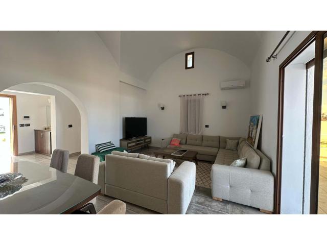 Photo GRANDE MAISON À VENDRE SUR MEZRAYA DJERBA ZA - RÉF V693 image 2/6