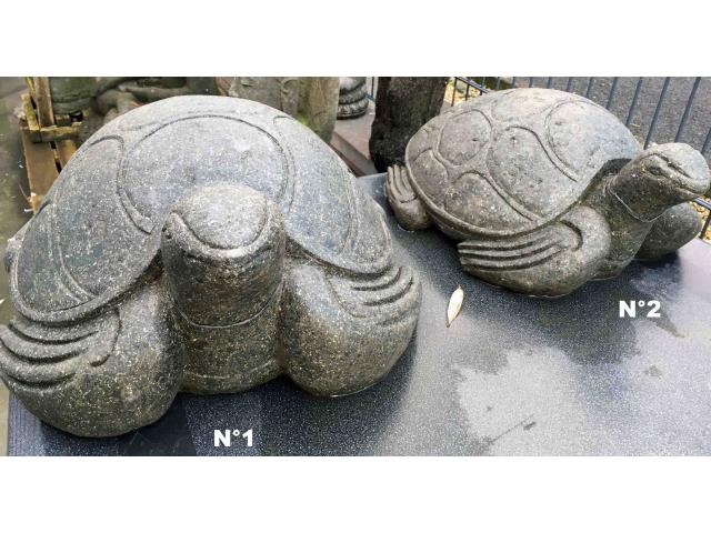 Photo Grande statue de tortue en pierre de lave naturelle - H: 20 ou 24 cm image 2/4