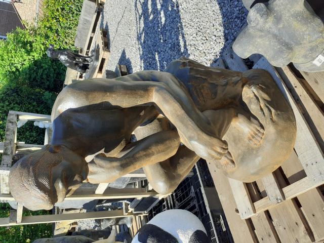 Photo GRANDE STATUE PIERRE RECONSTITUEE LE PENSEUR image 2/6