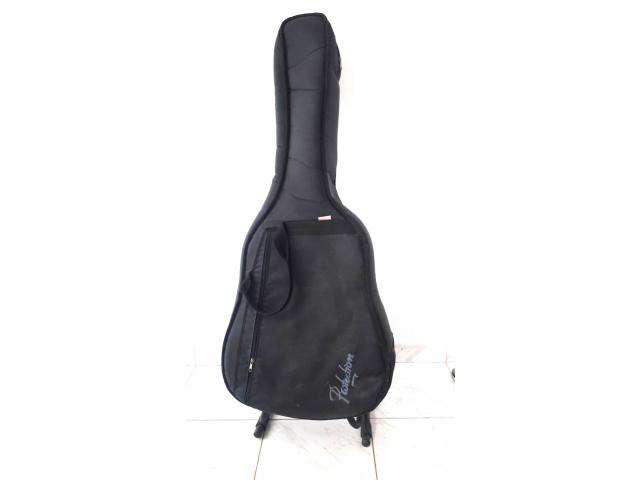 Photo Guitare acoustique "Art et Lutherie" image 2/2