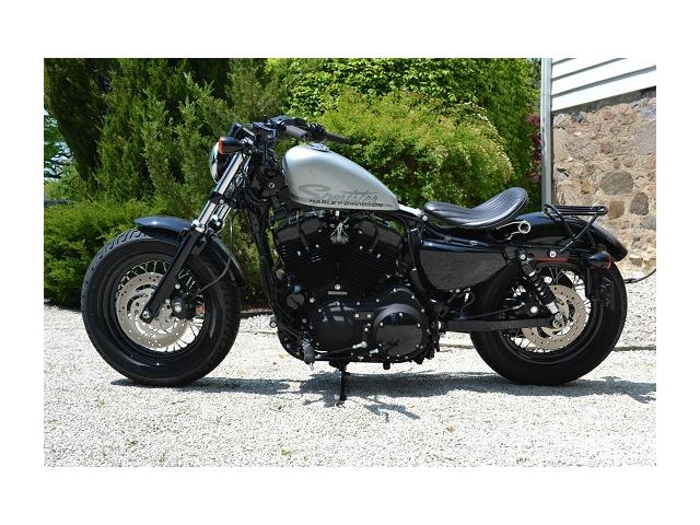 Photo HARLEY DAVIDSON Sportster 883R en 1200 cm3 image 2/3