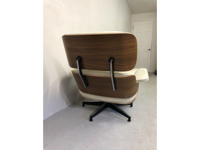 Photo Herman Miller Eames Lounge Chair Ottoman - noyer blanc image 2/4