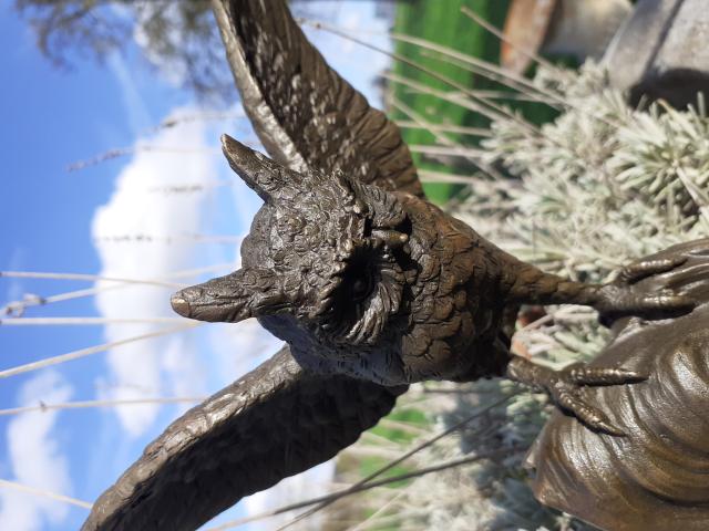 Photo HIBOU EN BRONZE SIGNE SUR SOCLE (l'envol). image 2/6