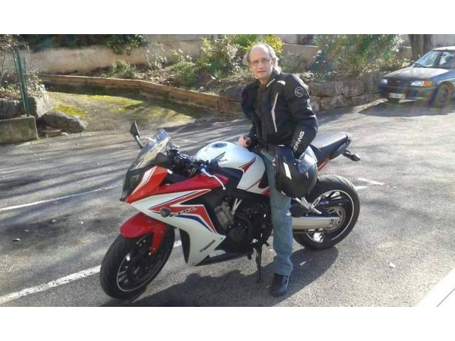 Photo Homme cherche femme image 2/3