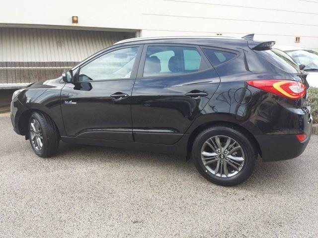 Photo Hyundai iX35 - 1.7 CRDI 115 2 W D Blue Drive image 2/2