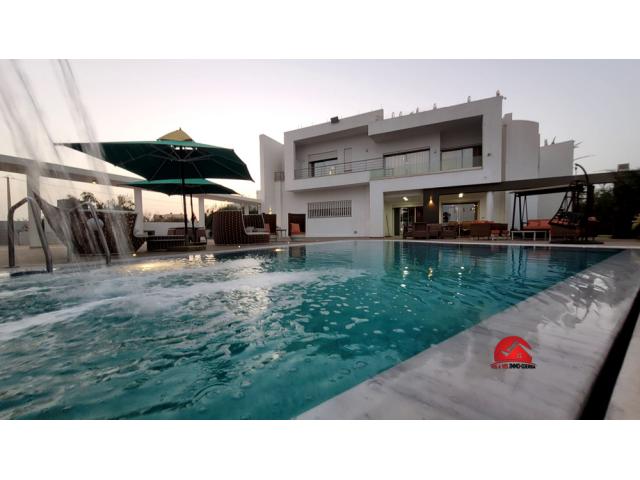 Photo Immobilier de luxe à Djerba - Villa à Houmt Souk - Réf V597 image 2/6