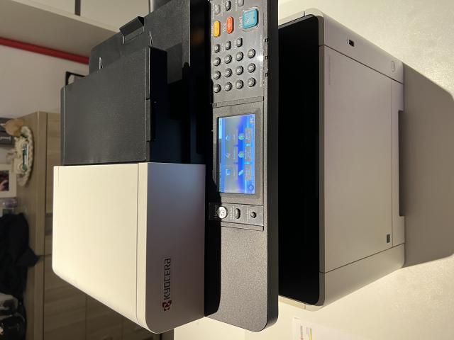 Photo Imprimante multifonctions Kyocera M5526cdw Laser couleur et Revto-verso image 2/6