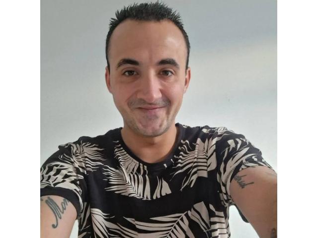 Photo Je recherche à faire connaissance voir plus si affinités : image 2/2