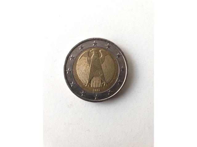Photo Je vend une pièce de 2 euros Aigle Fédéral d'Allemagne 2002 lettre F image 2/4
