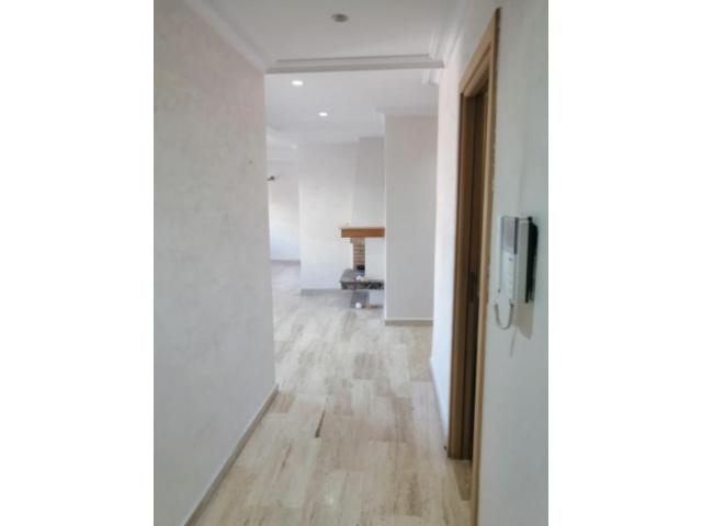 Photo joli appartement a les champs a louer image 2/6
