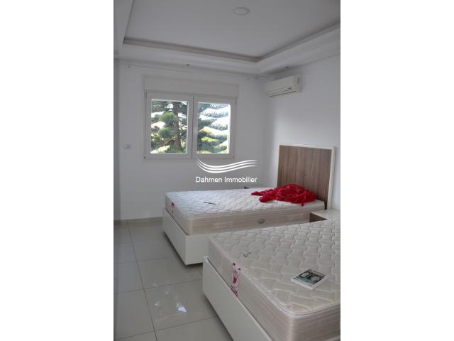 Photo Joli Appartement Au rez de chausser à chott mariem image 2/6
