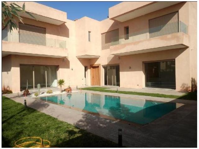 Photo joli villa vide de 5ch vc piscine et jardin a Targa image 2/3