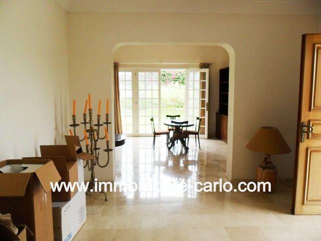 Photo Jolie villa de plain pied à Rabat au quartier Souissi image 2/5