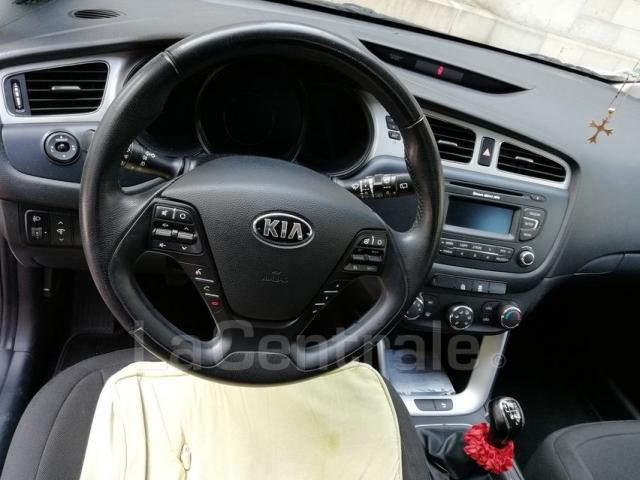 Photo KIA Ceed SW II 1.6 CRDI 110 STYLE image 2/6